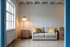 Buto remonto scenarijus, rodantis saugomus baldus švariame sandėlyje, kol namuose vyksta darbai.